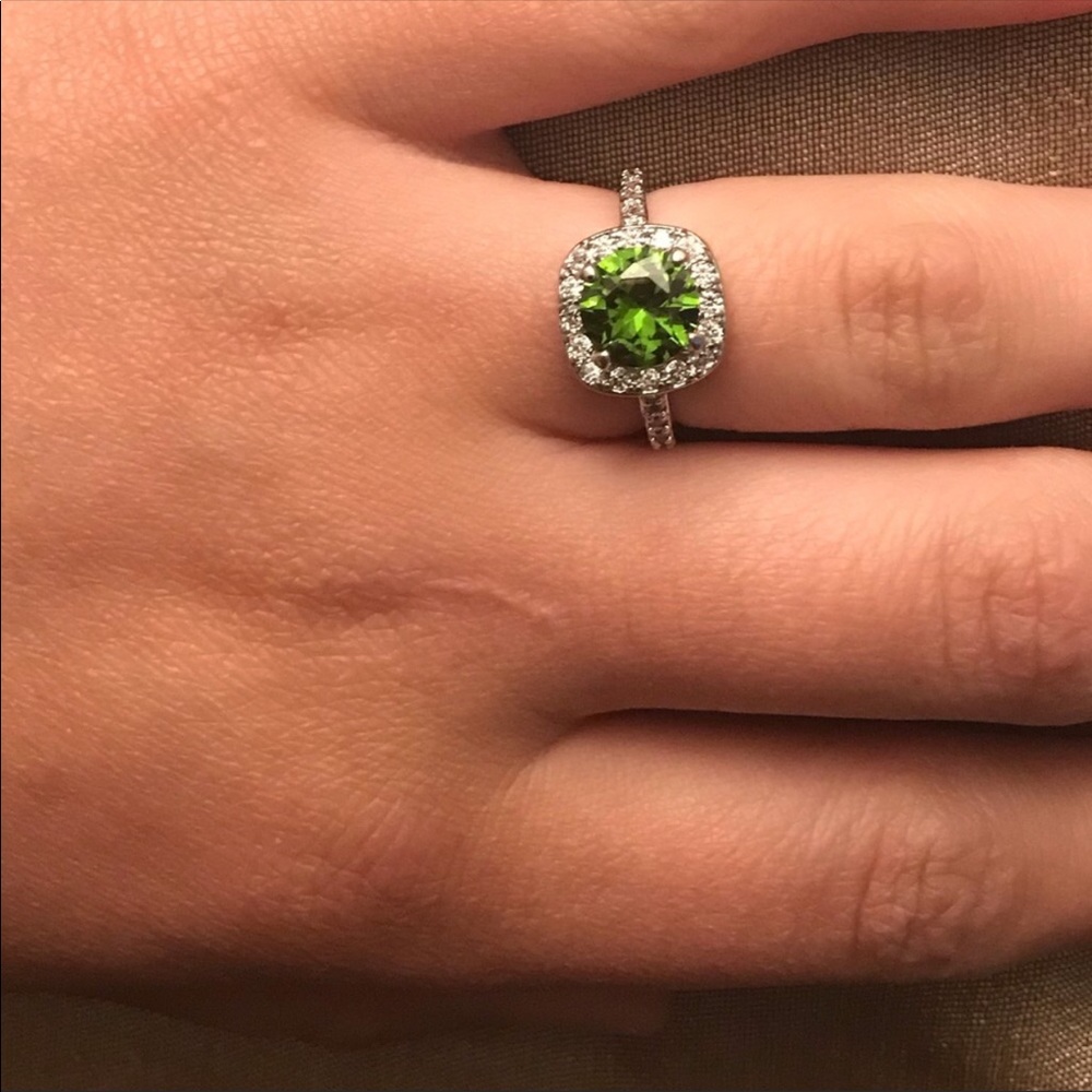NWT 925 sterling silver ring - Picture 3 of 3